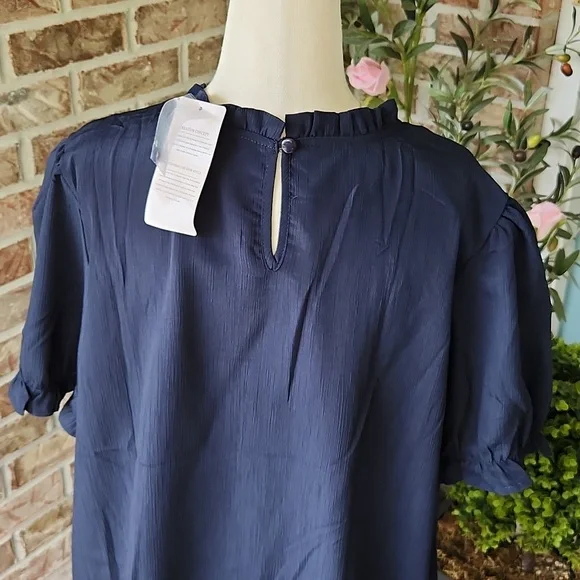 Navy Blue Short Sleeve Blouse, Size XL - Picture 6 of 10